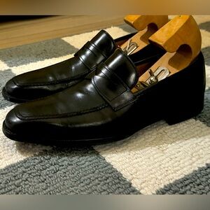 Magnanni Black leather penny Loafers